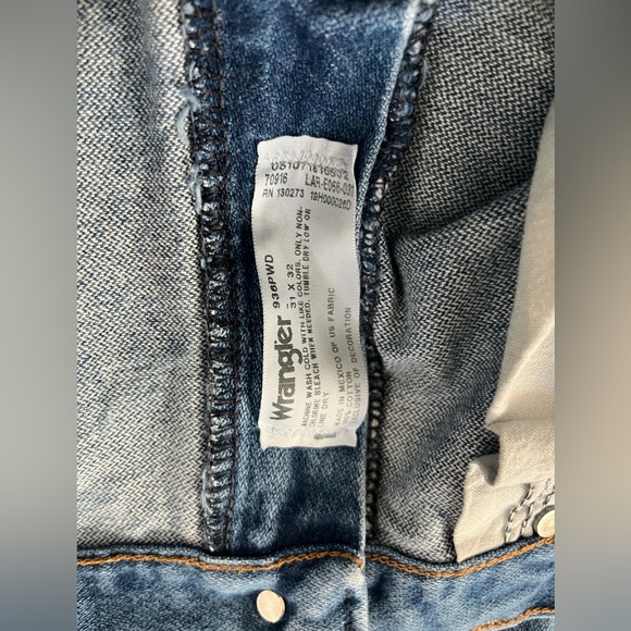 Wrangler Cowboy Cut Jeans - Picture 4 of 5